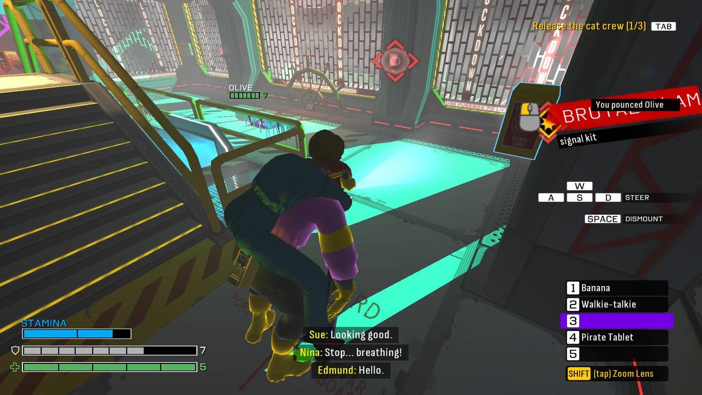 The player leaps on the back of an enemy guard, who is being strangled.